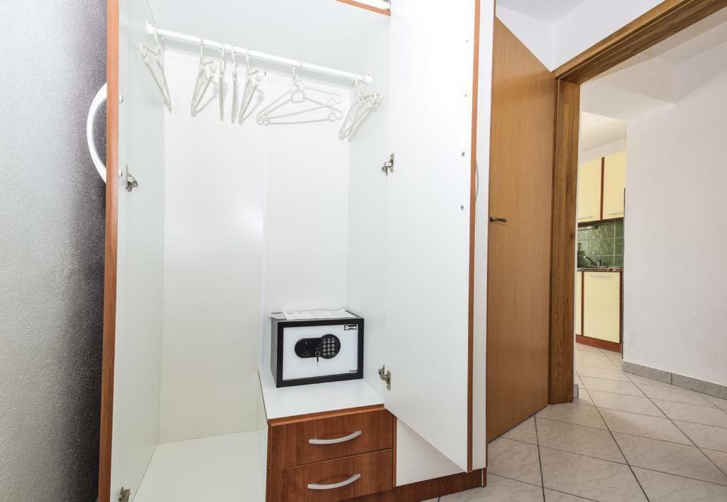 Apartment Drage 17392A Pakostane Exterior photo